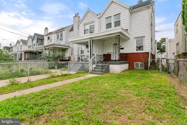 7038 Clover Ln, UPPER DARBY, PA 19082