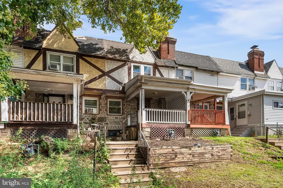 435 Croyden Rd, Upper Darby, PA 19082 - #3