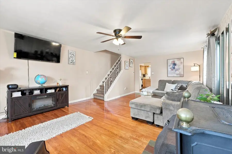411 Crotzer Ave, Folcroft, PA 19032 - #3