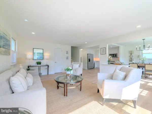 2989 Eastburn Ave, BROOMALL, PA 19008