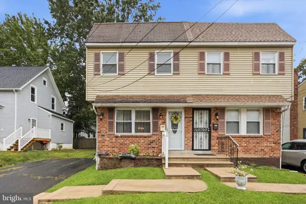 708 Girard Ave, COLLINGDALE, PA 19023