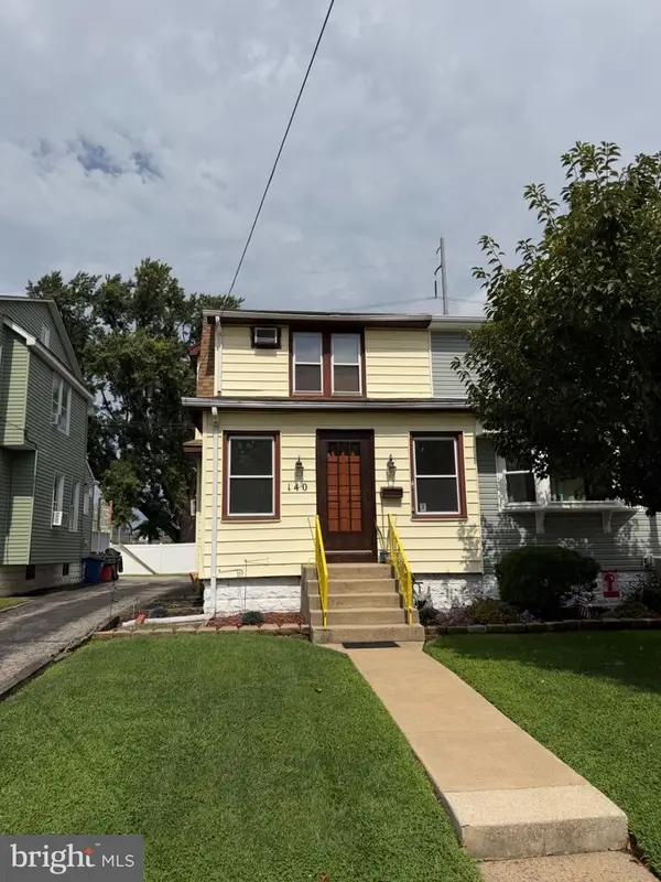 140 N Llanwellyn Ave #1, GLENOLDEN, PA 19036