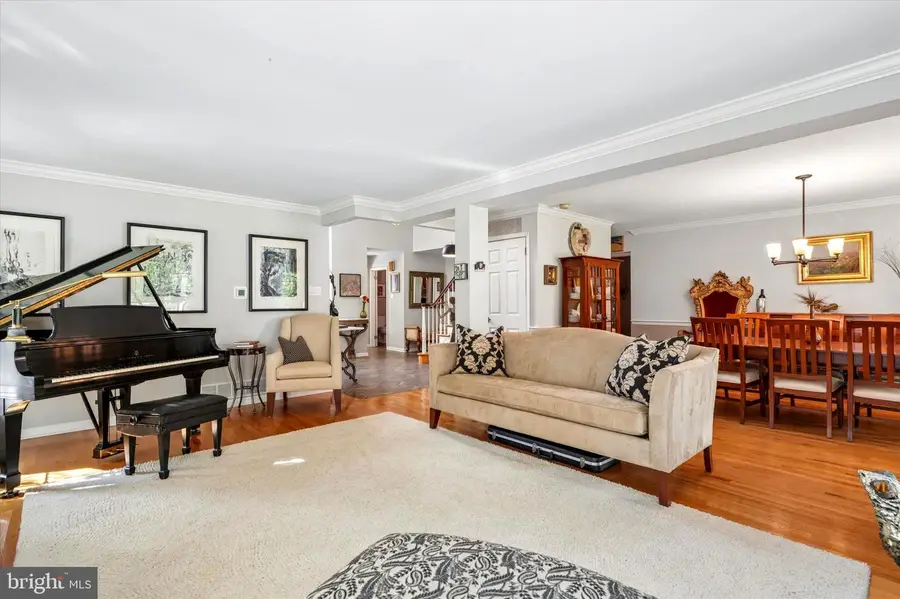 234 Trianon Ln, Villanova, PA 19085 - #3