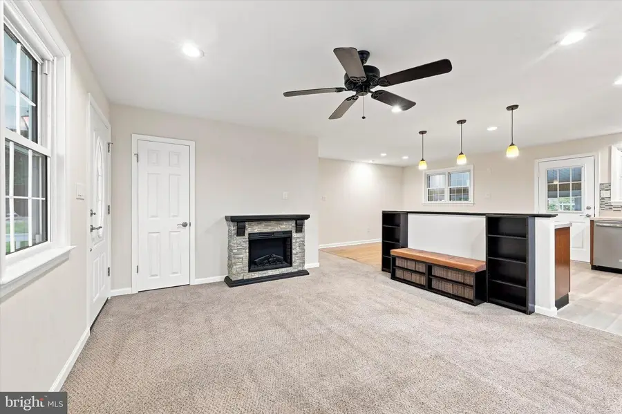 2386 2nd Ave, Marcus Hook, PA 19061 - #3