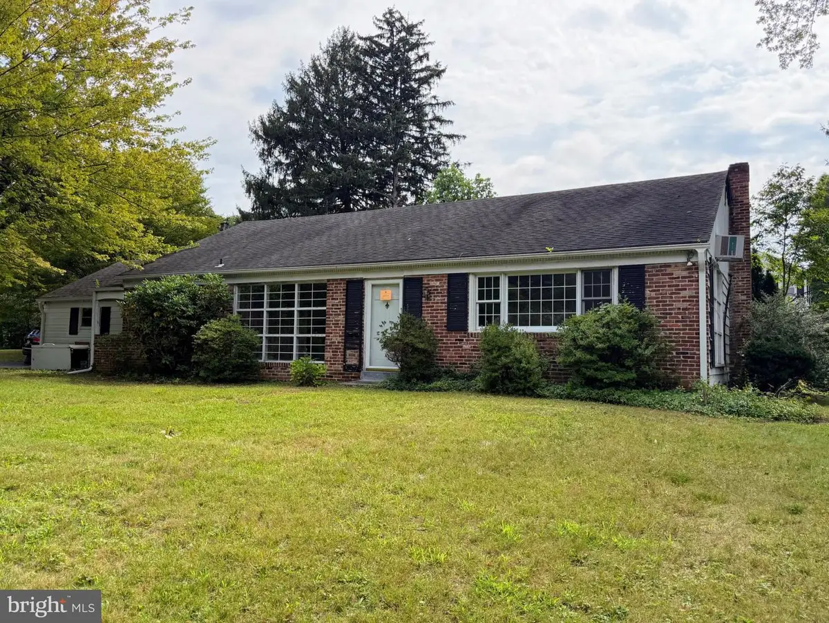 2 Harvard Dr, Media, PA 19063 - #1