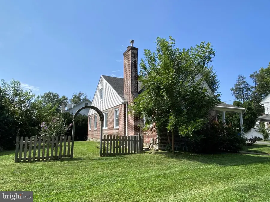 602 Shadeland Ave, Drexel Hill, PA 19026 - #2