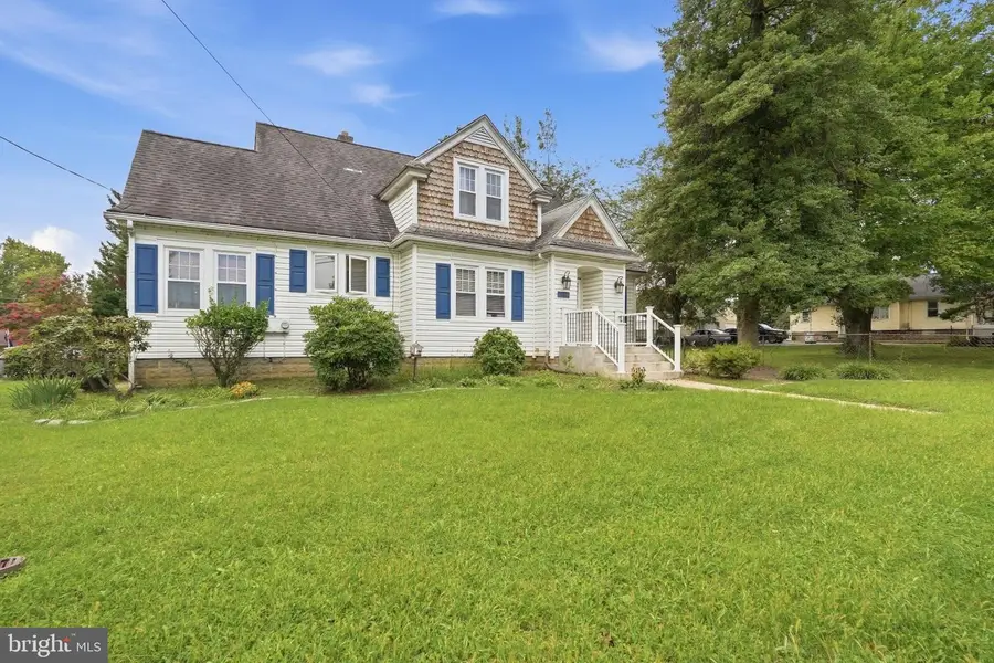 3414 Naamans Creek Rd, Upper Chichester, PA 19061 - #2