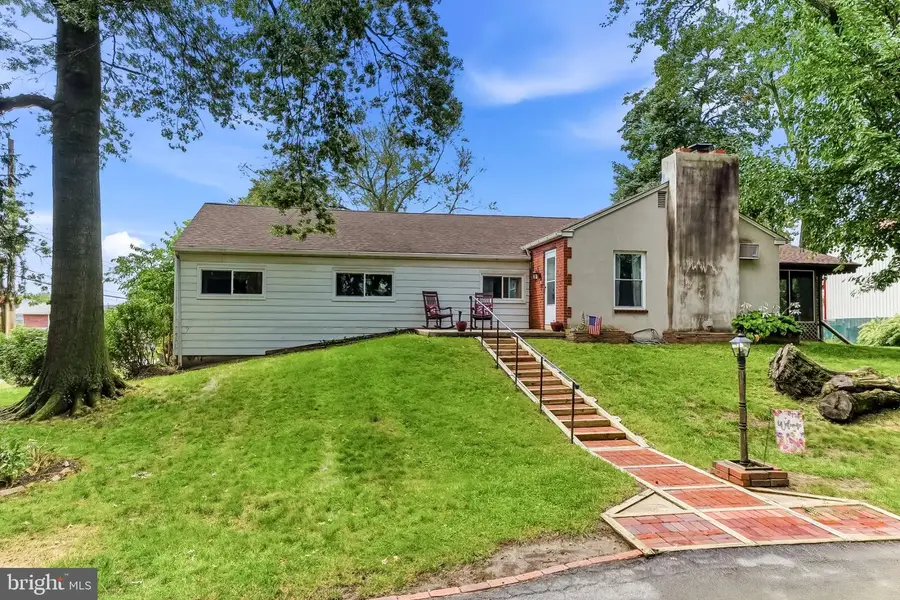 4 N Garfield Ave, Glenolden, PA 19036 - #2
