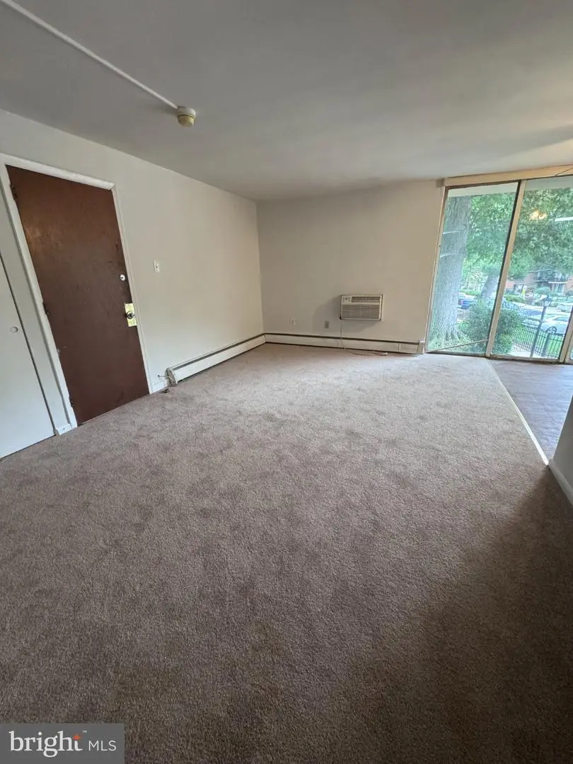100 E Glenolden Ave #b-11, Glenolden, PA 19036 - #2