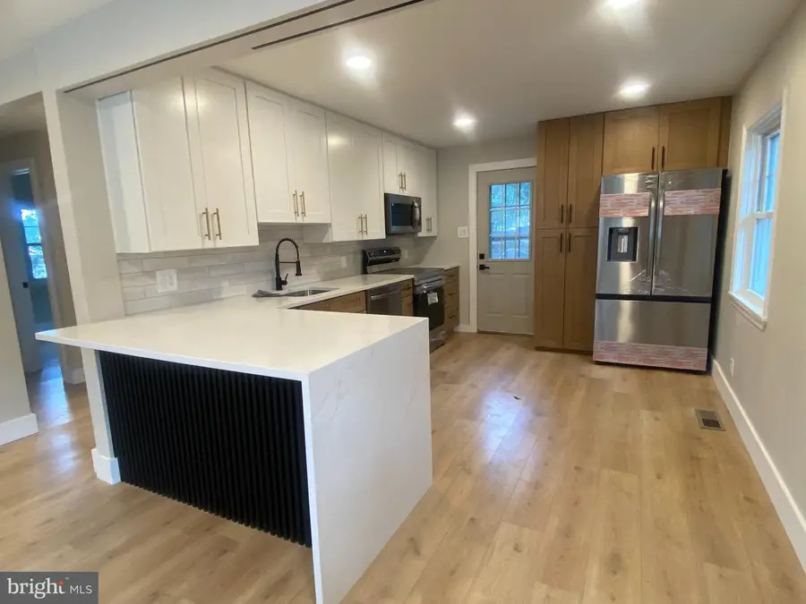 410 Belmont Ave, Folsom, PA 19033 - #2