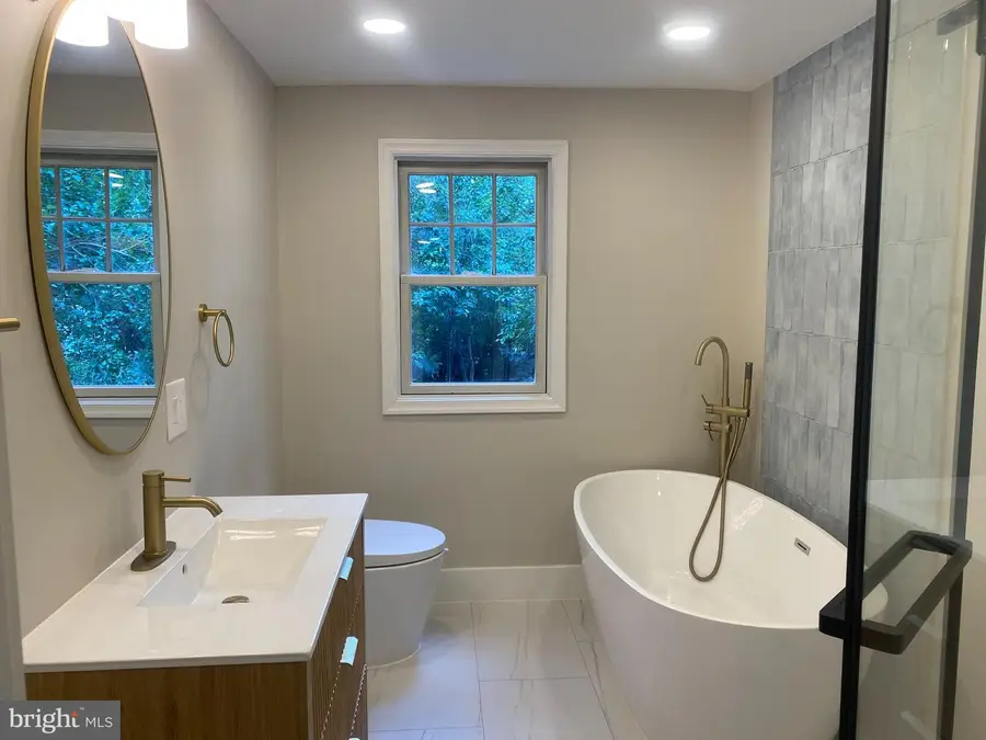 410 Belmont Ave, Folsom, PA 19033 - #3