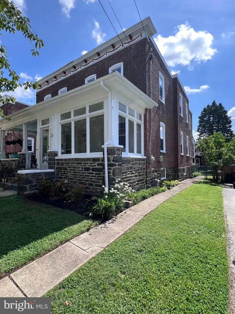 21 W Langhorne Ave, Havertown, PA 19083 - #1