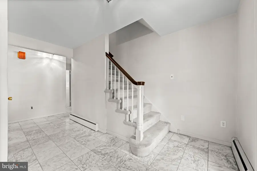 660 Radnor Valley Dr, Villanova, PA 19085 - #3