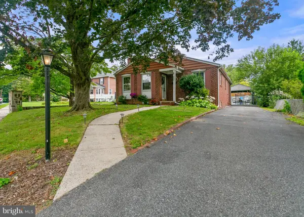 303 Inskeep Ave, GLENOLDEN, PA 19036