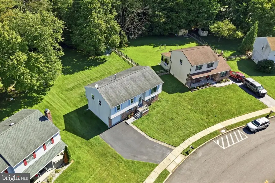 2309 Ferncroft Cir, Upper Chichester, PA 19061 - #3