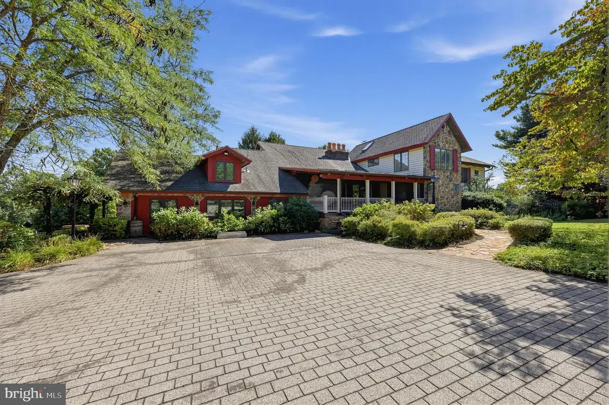 1120 Clover Ln, Glen Mills, PA 19342 - #1