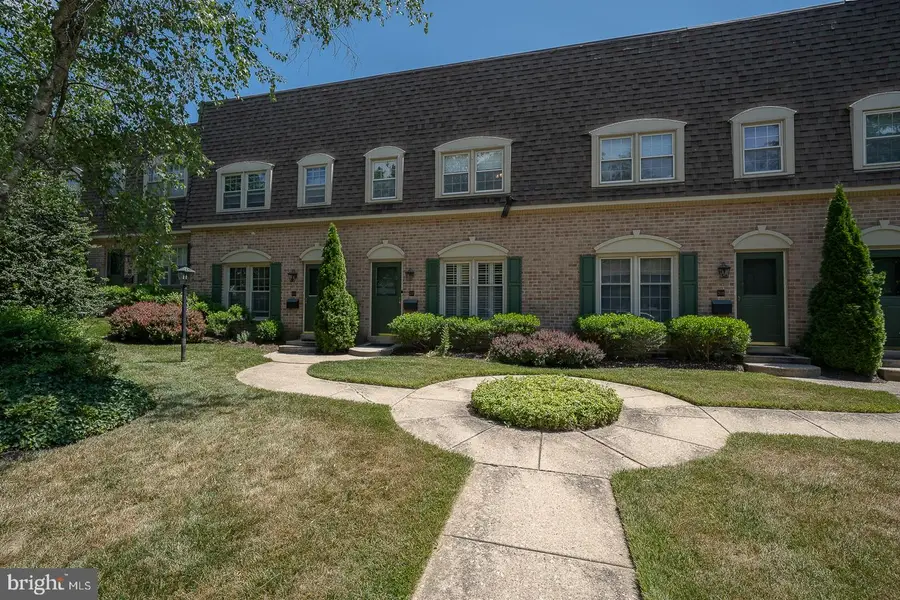 207 Bloomingdale Ave #8b, Wayne, PA 19087 - #2