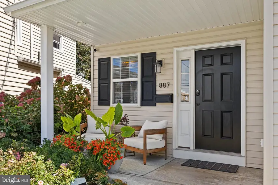 887 Penn St, Bryn Mawr, PA 19010 - #3