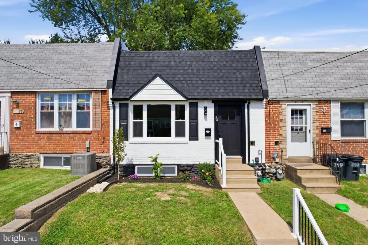 138 Fronefield Ave, Marcus Hook, PA 19061 - #1