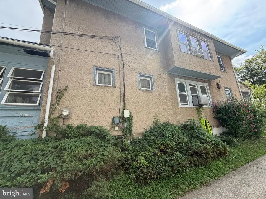 710 Ash Ave, Darby, PA 19023 - #2