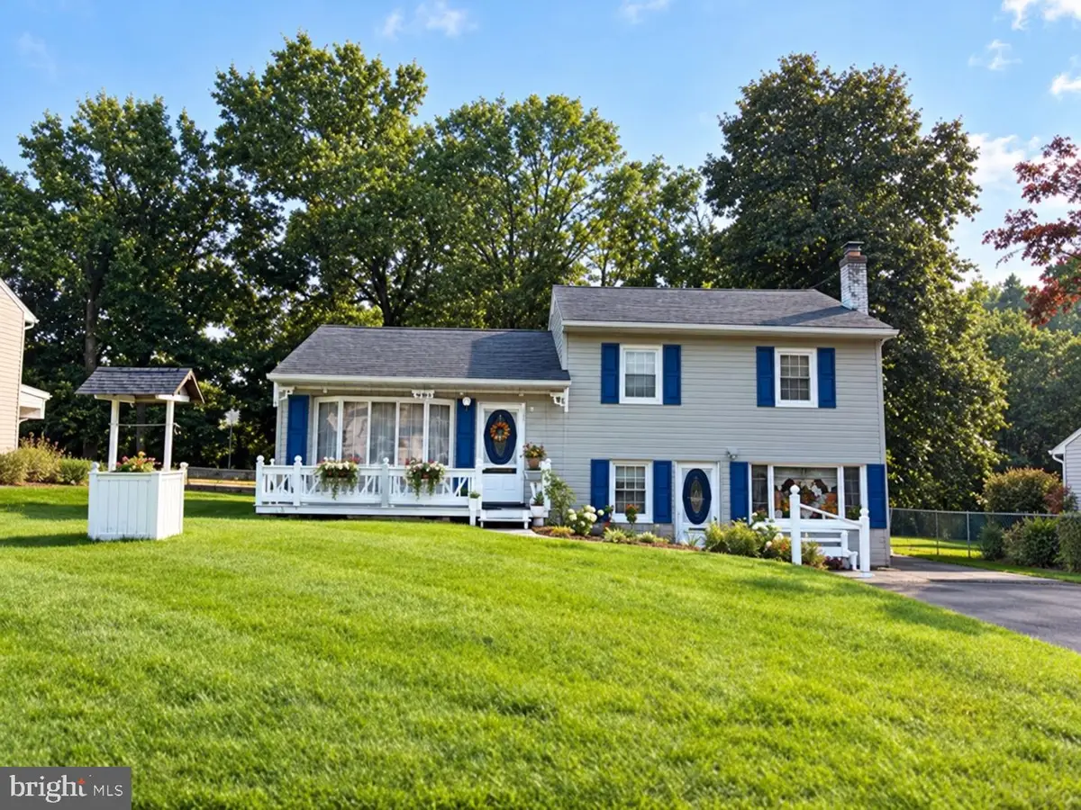2483 W Helms Mnr, Upper Chichester, PA 19061 - #1