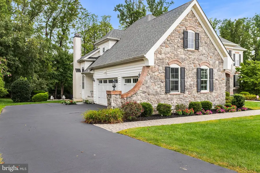 5 Pine Valley Ct, Glen Mills, PA 19342 - #3