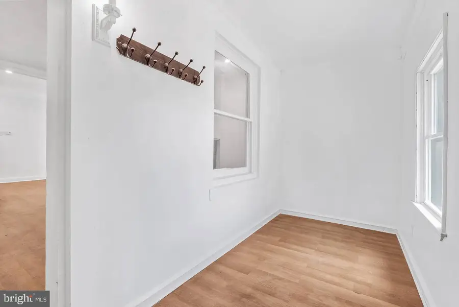 118 N 2nd St, Darby, PA 19023 - #2