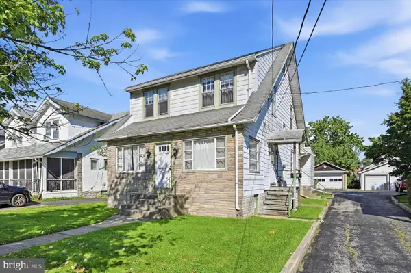 521 10th, PROSPECT PARK, PA 19076