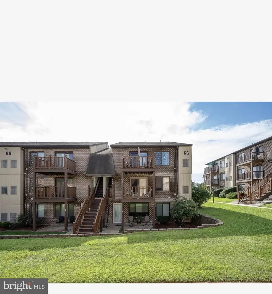 5200 Hilltop Dr Gg 26 #504, Brookhaven, PA 19015 - #2