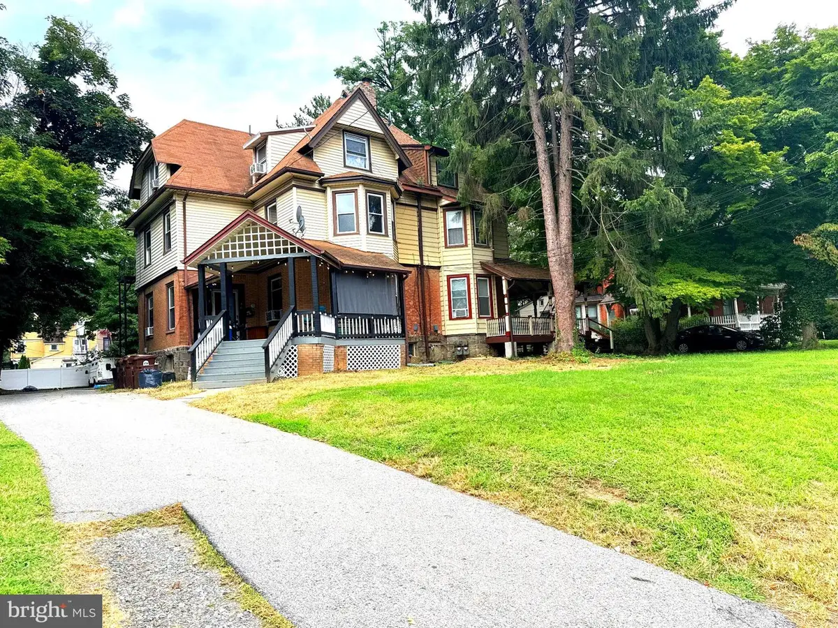 24 Owen Ave, Lansdowne, PA 19050 - #1