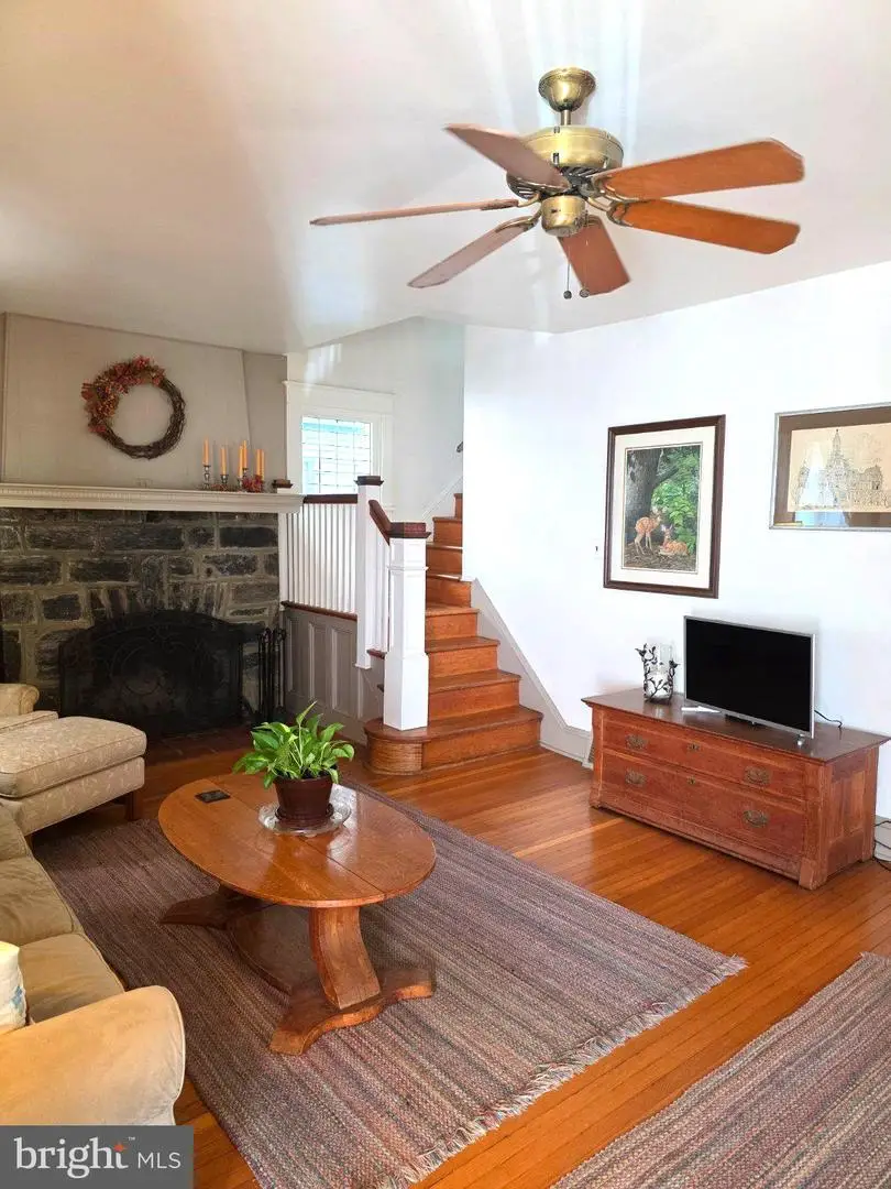 21 W Hillcrest Ave, Havertown, PA 19083 - #3