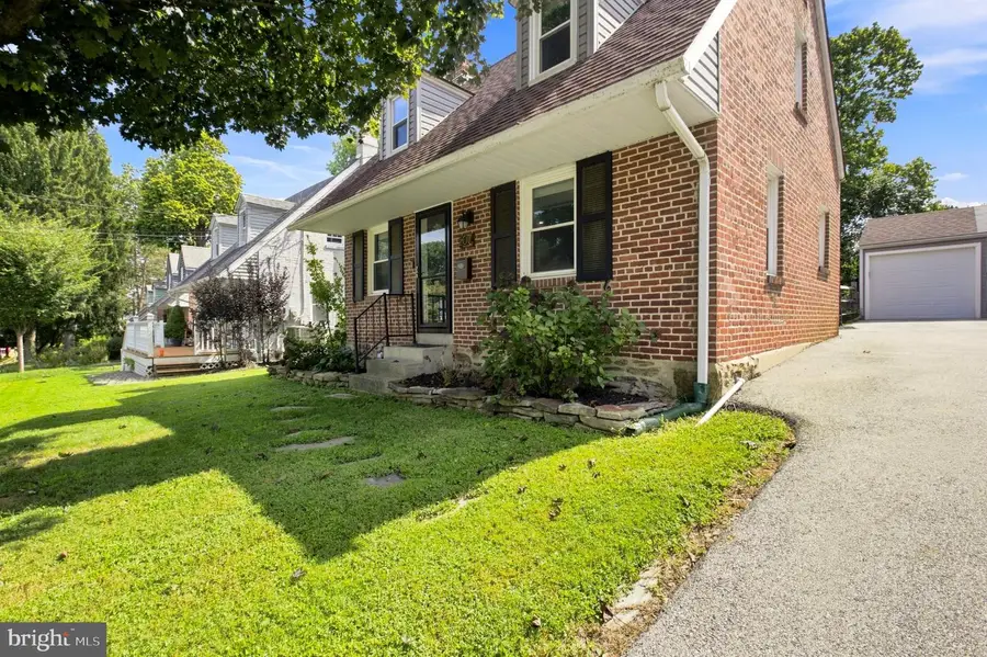 207 Sandy Bank Rd, Media, PA 19063 - #2