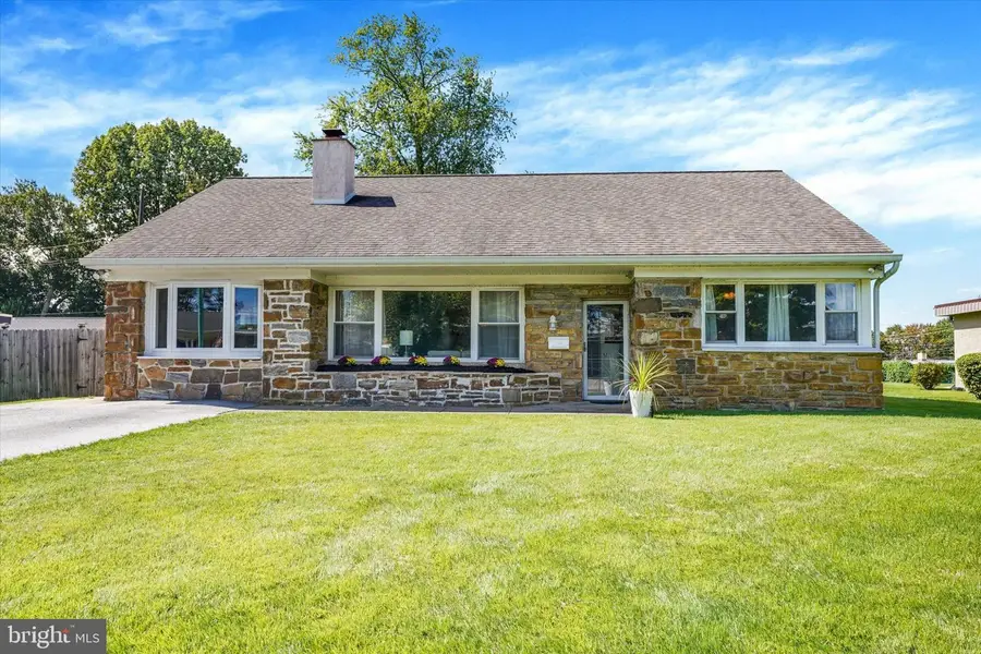2116 Boxwood Dr, Broomall, PA 19008 - #2