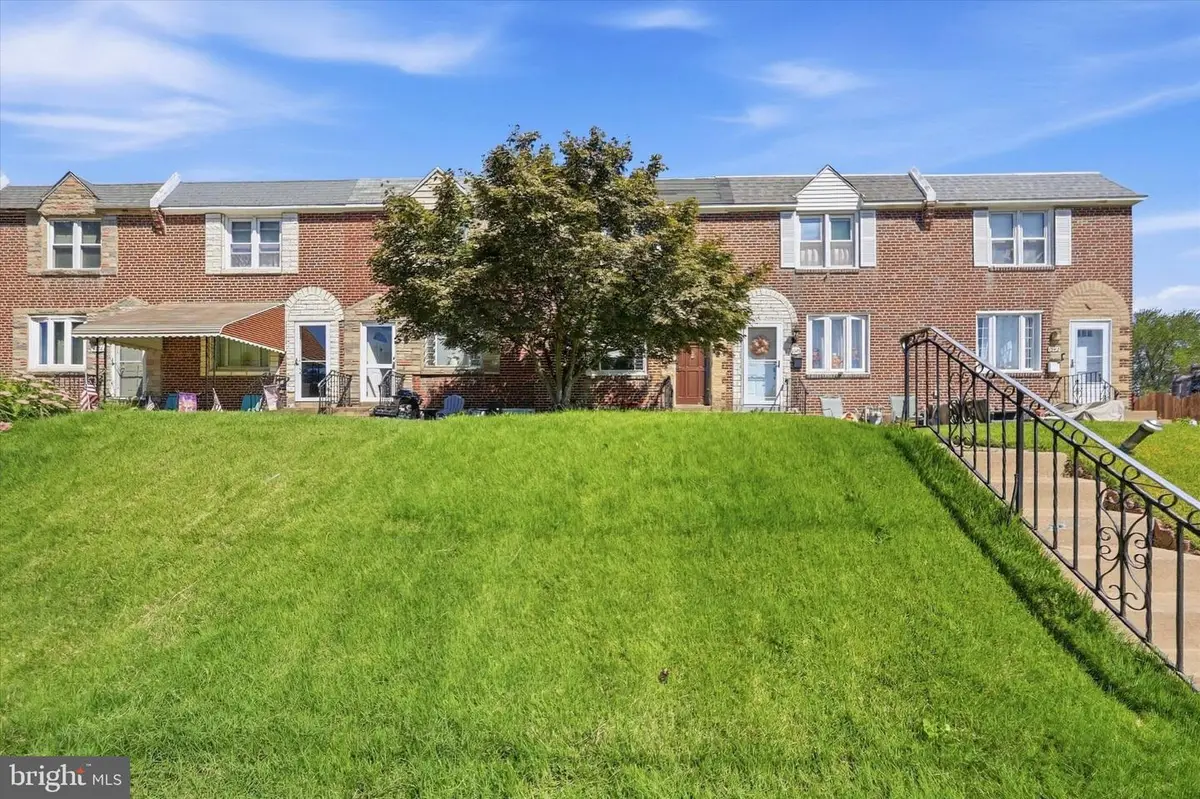 1047 Stratford Rd, Glenolden, PA 19036 - #1