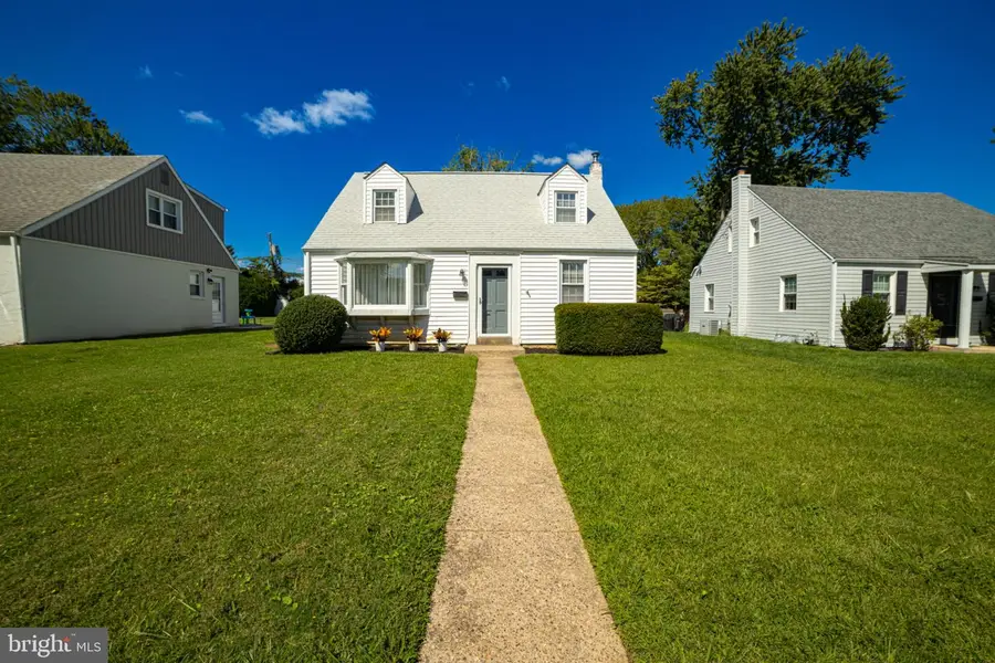 2213 Pershing Ave, Morton, PA 19070 - #2