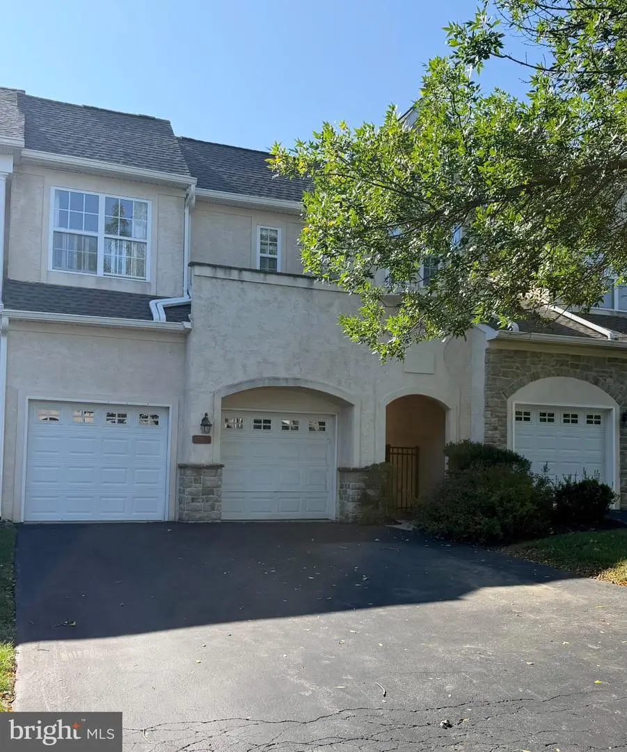8 Three Oak Ln, West Chester, PA 19382 - #1