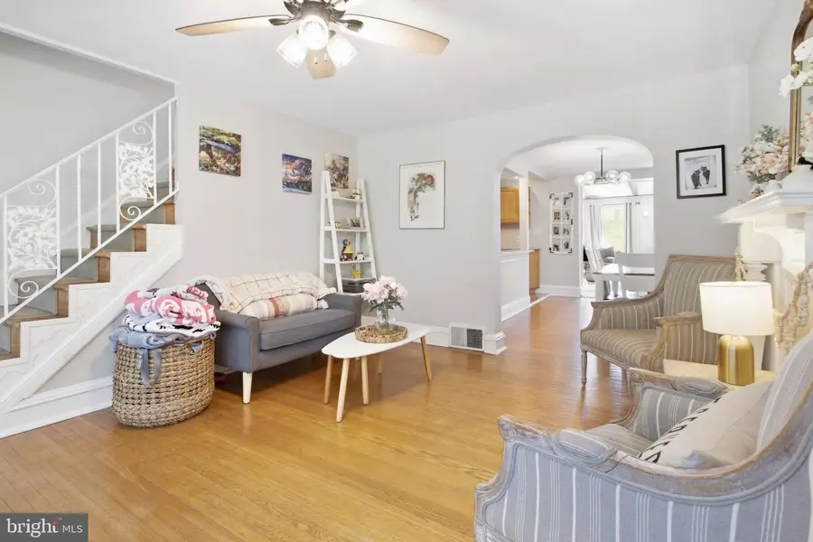 101 Lakeview Dr, Ridley Park, PA 19078 - #3