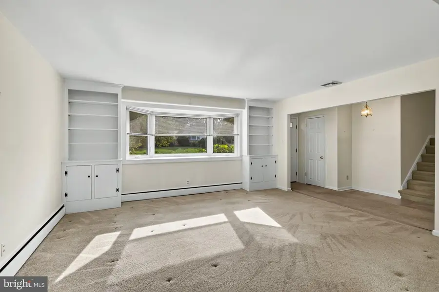 1155 S Lehigh Cir, Swarthmore, PA 19081 - #3