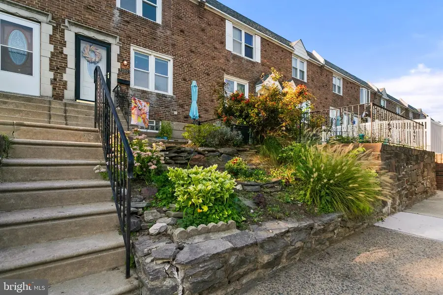 2257 Dermond Ave, Upper Darby, PA 19082 - #2