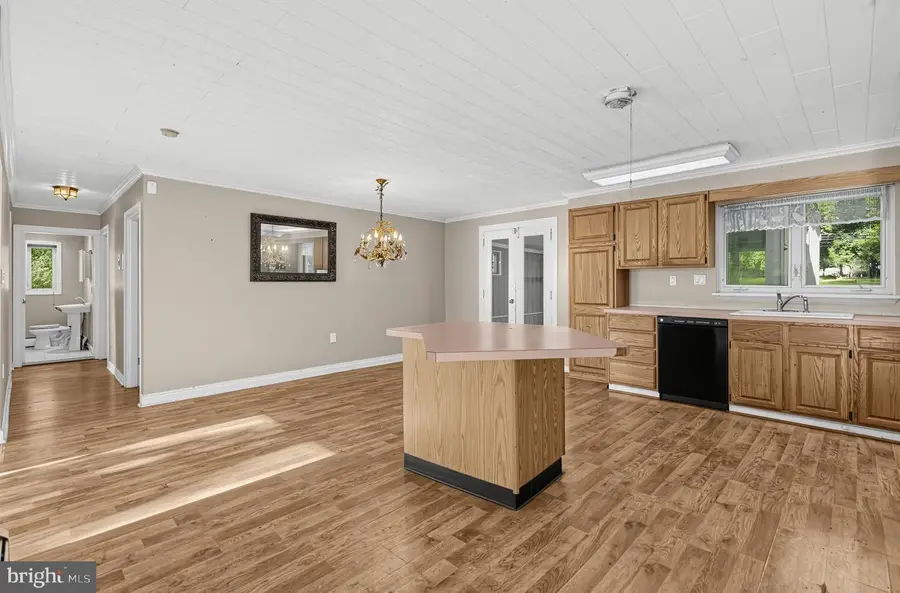 2155 Kingswood Ln, Broomall, PA 19008 - #2
