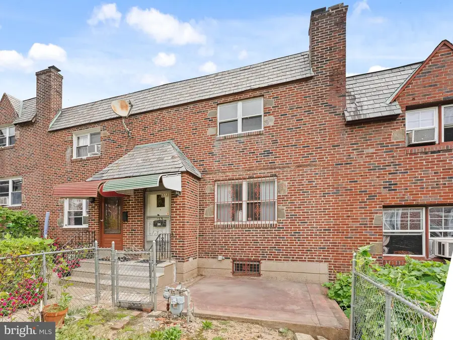 313 Wiltshire Rd, Upper Darby, PA 19082 - #2