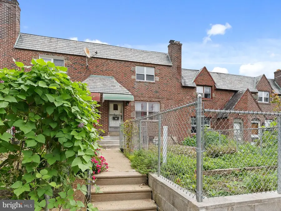 313 Wiltshire Rd, Upper Darby, PA 19082 - #3