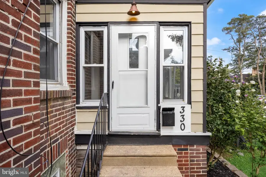 330 W 15th St, Chester, PA 19013 - #3