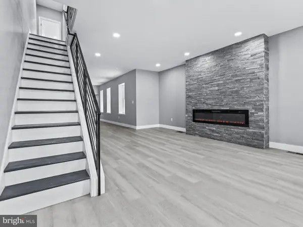 19 S 6th St, DARBY, PA 19023