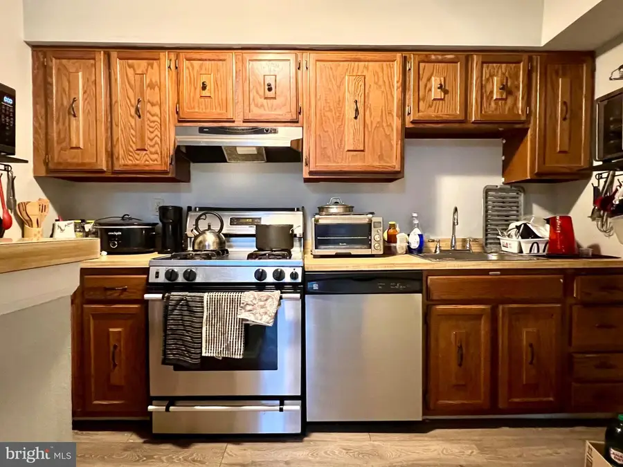 137 Meadowbrook Ln, Brookhaven, PA 19015 - #3