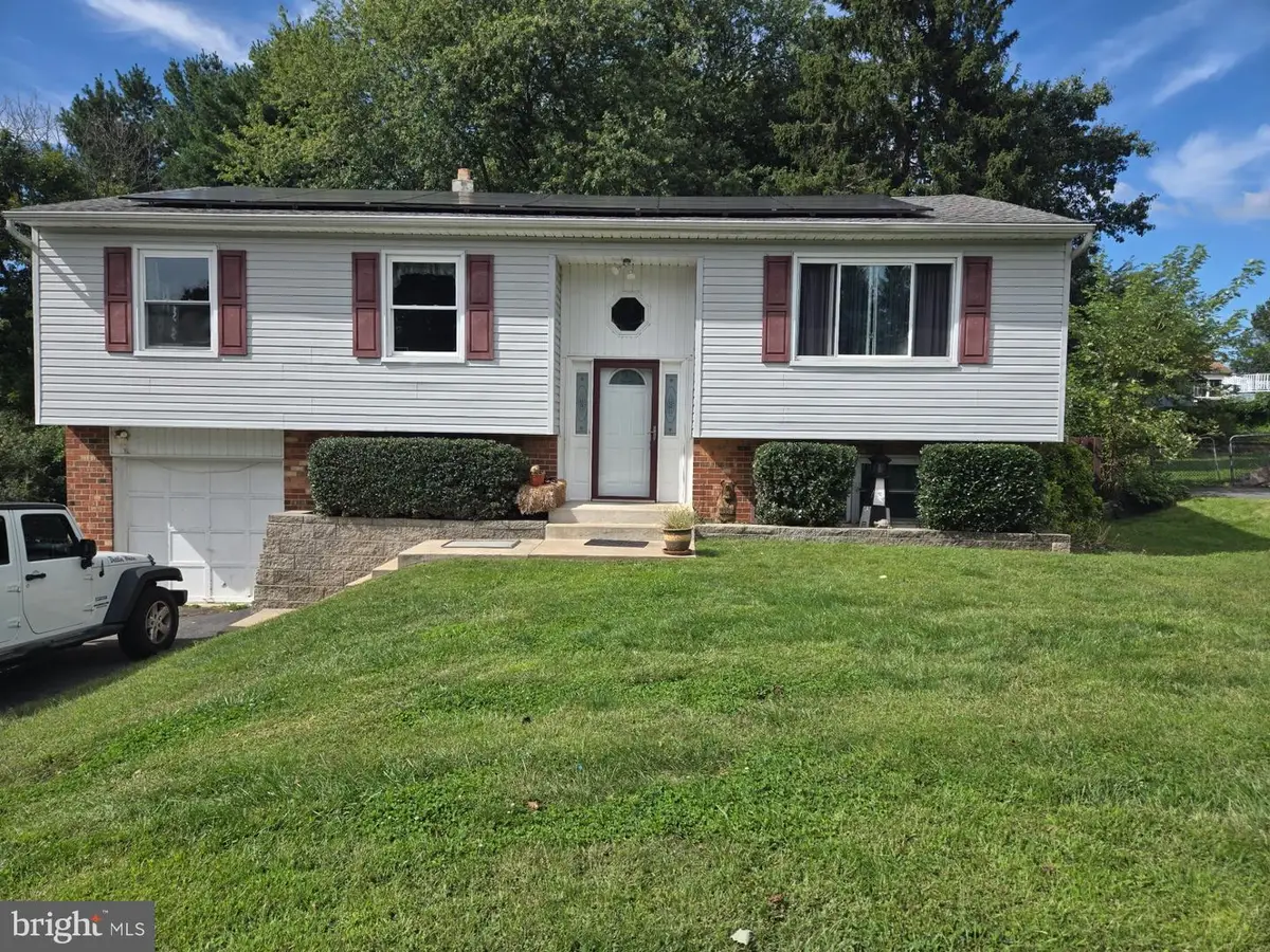 33 Mulberry St, Boothwyn, PA 19061 - #1
