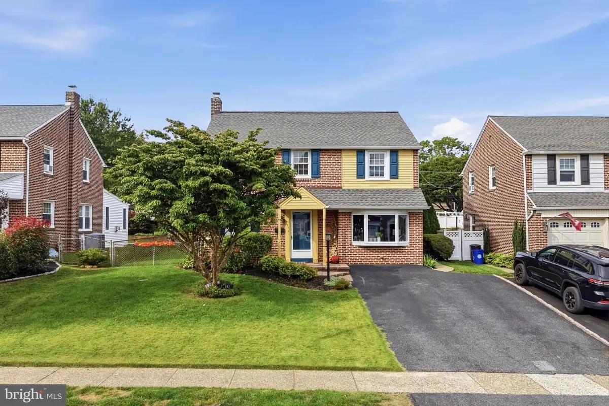 141 Flintlock Rd, Drexel Hill, PA 19026 - #1