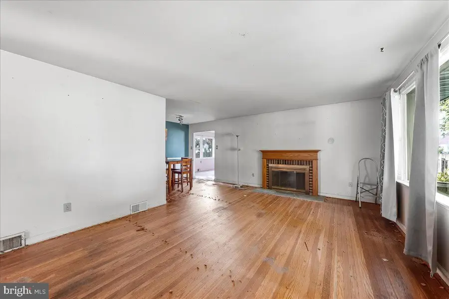 26 Ash Rd, Wallingford, PA 19086 - #2