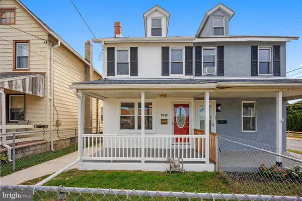 19 W 9th St, MARCUS HOOK, PA 19061