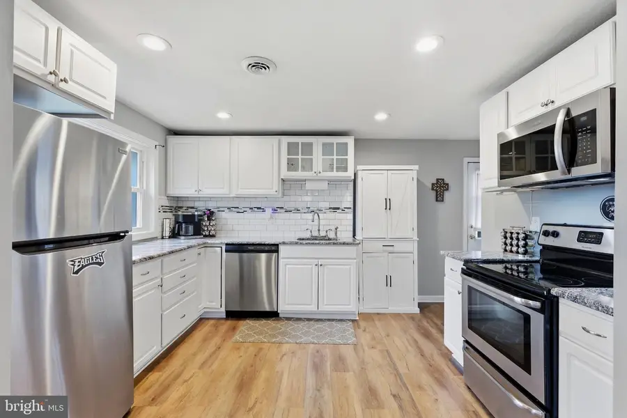 6 Pancoast Ave, Aston, PA 19014 - #2